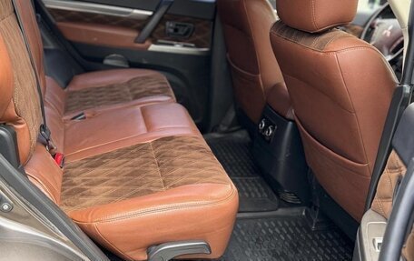 Mitsubishi Pajero IV, 2014 год, 1 750 000 рублей, 10 фотография