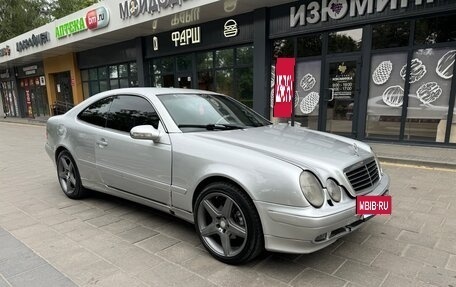 Mercedes-Benz CLK-Класс, 2000 год, 400 000 рублей, 2 фотография