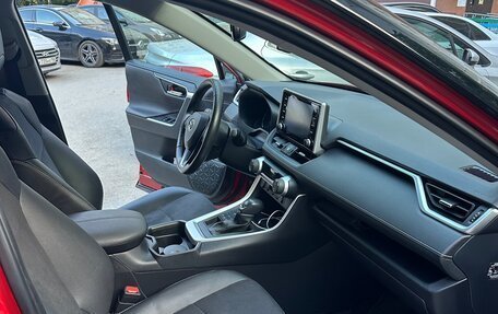 Toyota RAV4, 2021 год, 3 750 000 рублей, 9 фотография
