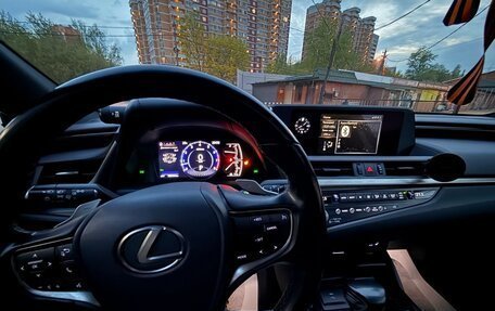 Lexus ES VII, 2021 год, 4 000 000 рублей, 19 фотография