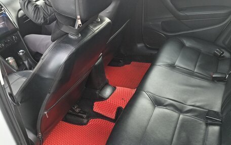 Volkswagen Polo VI (EU Market), 2018 год, 700 000 рублей, 4 фотография