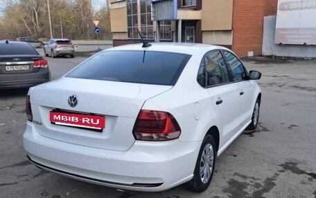 Volkswagen Polo VI (EU Market), 2018 год, 700 000 рублей, 7 фотография