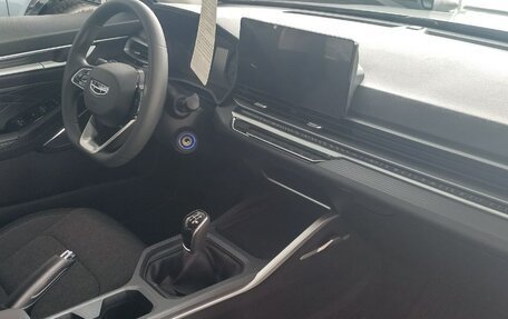 Geely Emgrand, 2024 год, 2 483 990 рублей, 6 фотография