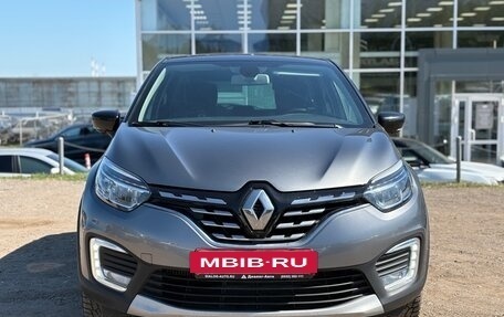 Renault Kaptur I рестайлинг, 2020 год, 1 420 000 рублей, 2 фотография