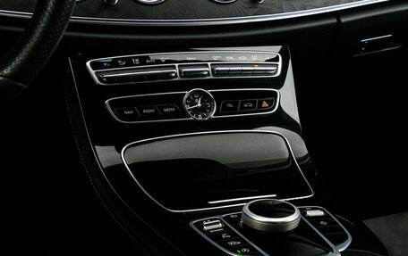 Mercedes-Benz E-Класс, 2016 год, 3 400 000 рублей, 15 фотография