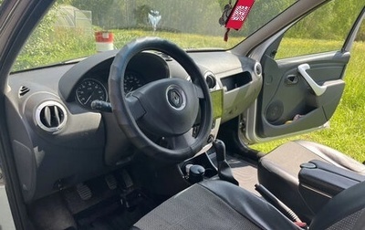 Renault Logan I, 2013 год, 700 000 рублей, 1 фотография
