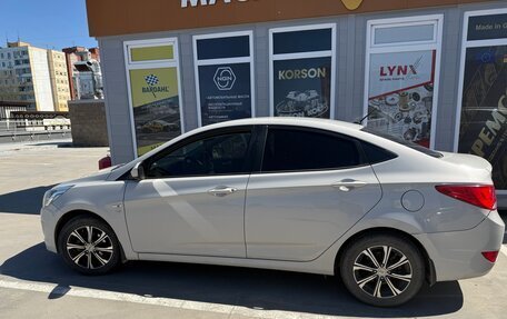 Hyundai Solaris II рестайлинг, 2014 год, 820 000 рублей, 2 фотография