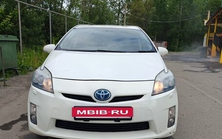 Toyota Prius, 2009 год, 1 050 000 рублей, 4 фотография