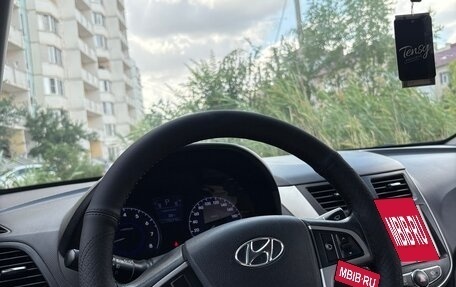 Hyundai Solaris II рестайлинг, 2014 год, 915 000 рублей, 9 фотография