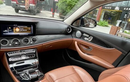 Mercedes-Benz E-Класс, 2016 год, 3 450 000 рублей, 3 фотография