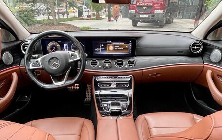 Mercedes-Benz E-Класс, 2016 год, 3 450 000 рублей, 2 фотография