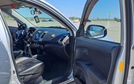 Mitsubishi Outlander III рестайлинг 3, 2011 год, 1 480 000 рублей, 10 фотография