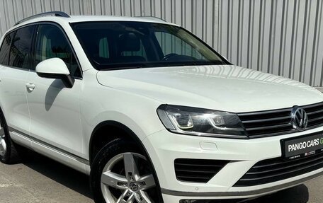 Volkswagen Touareg III, 2016 год, 2 330 000 рублей, 3 фотография