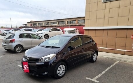 Toyota Vitz, 2013 год, 885 000 рублей, 5 фотография