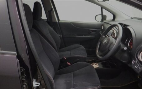 Toyota Vitz, 2013 год, 885 000 рублей, 23 фотография