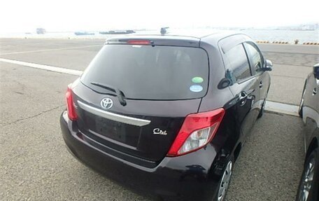 Toyota Vitz, 2013 год, 885 000 рублей, 31 фотография