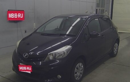 Toyota Vitz, 2013 год, 885 000 рублей, 19 фотография