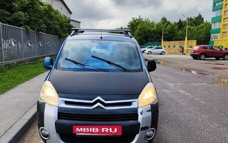 Citroen Berlingo II рестайлинг, 2011 год, 600 000 рублей, 34 фотография