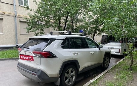 Toyota RAV4, 2020 год, 2 900 000 рублей, 5 фотография