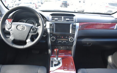 Toyota Camry, 2014 год, 1 599 000 рублей, 14 фотография