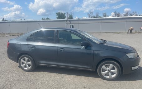 Skoda Rapid I, 2015 год, 850 000 рублей, 3 фотография