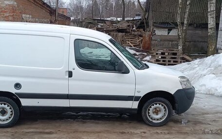 Peugeot Partner II рестайлинг 2, 2007 год, 370 000 рублей, 2 фотография