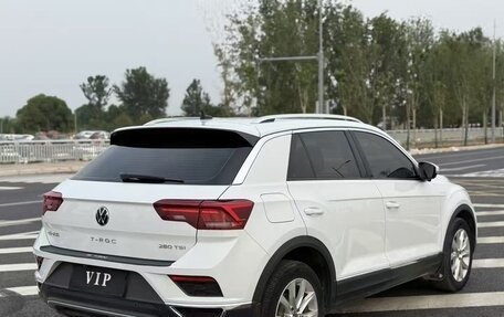 Volkswagen T-Roc I, 2021 год, 1 450 000 рублей, 2 фотография