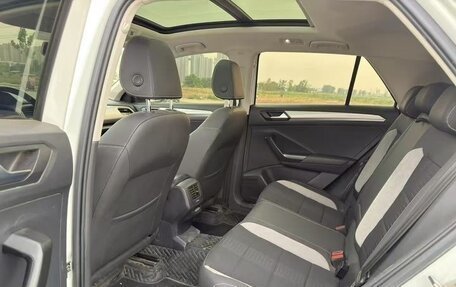 Volkswagen T-Roc I, 2021 год, 1 450 000 рублей, 7 фотография