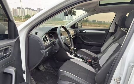 Volkswagen T-Roc I, 2021 год, 1 450 000 рублей, 5 фотография