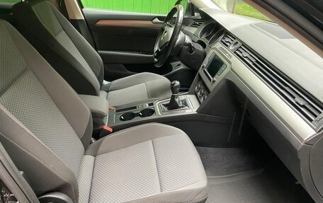Volkswagen Passat B8 рестайлинг, 2017 год, 1 500 000 рублей, 6 фотография