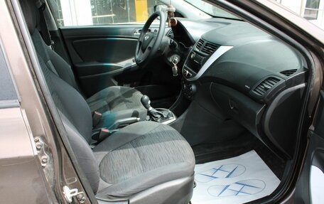 Hyundai Solaris II рестайлинг, 2015 год, 595 000 рублей, 17 фотография