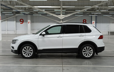 Volkswagen Tiguan II, 2019 год, 1 949 000 рублей, 10 фотография