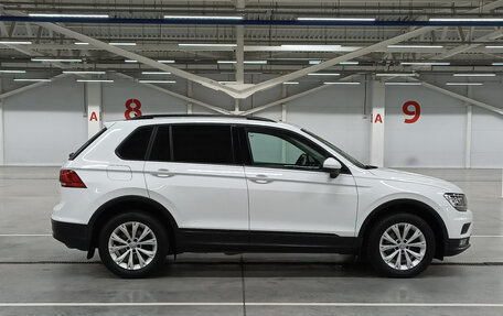 Volkswagen Tiguan II, 2019 год, 1 949 000 рублей, 5 фотография