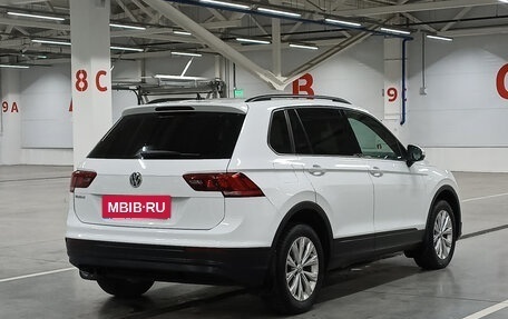 Volkswagen Tiguan II, 2019 год, 1 949 000 рублей, 6 фотография