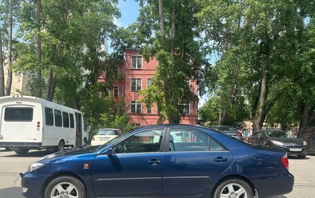 Toyota Camry V40, 2005 год, 1 000 000 рублей, 3 фотография