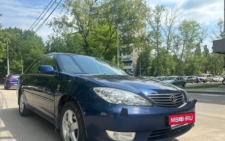Toyota Camry V40, 2005 год, 1 000 000 рублей, 2 фотография