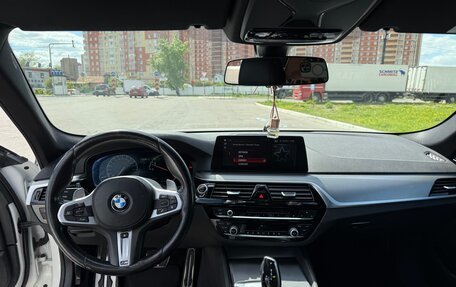 BMW 5 серия, 2019 год, 3 850 000 рублей, 10 фотография