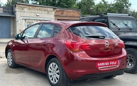 Opel Astra J, 2011 год, 365 000 рублей, 3 фотография