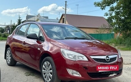 Opel Astra J, 2011 год, 365 000 рублей, 2 фотография