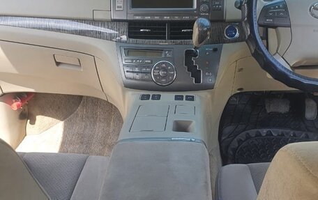 Toyota Estima III рестайлинг -2, 2010 год, 2 050 000 рублей, 7 фотография
