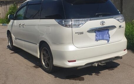 Toyota Estima III рестайлинг -2, 2010 год, 2 050 000 рублей, 9 фотография