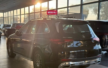Mercedes-Benz GLC, 2024 год, 7 077 000 рублей, 4 фотография