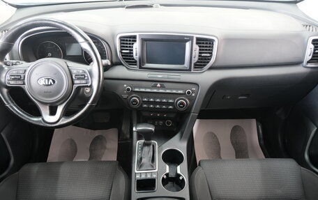 KIA Sportage IV рестайлинг, 2018 год, 2 349 000 рублей, 16 фотография