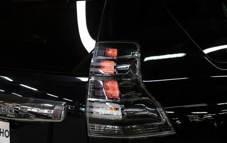 Toyota Land Cruiser Prado 150 рестайлинг 2, 2017 год, 3 798 000 рублей, 21 фотография