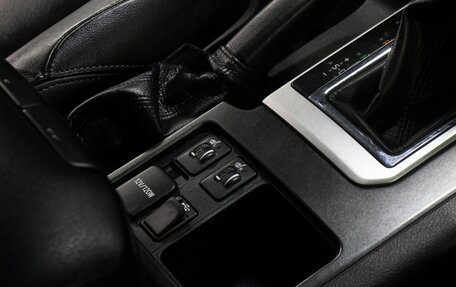 Toyota Land Cruiser Prado 150 рестайлинг 2, 2017 год, 3 798 000 рублей, 18 фотография