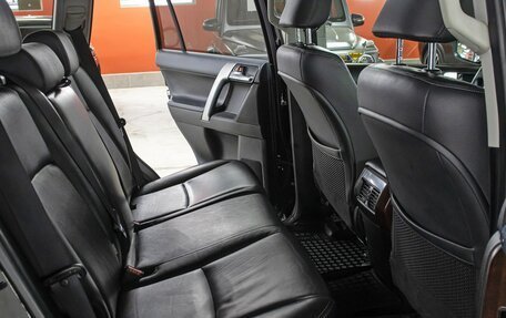 Toyota Land Cruiser Prado 150 рестайлинг 2, 2017 год, 3 798 000 рублей, 12 фотография