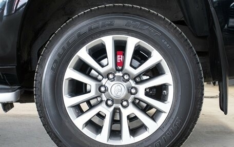 Toyota Land Cruiser Prado 150 рестайлинг 2, 2017 год, 3 798 000 рублей, 22 фотография
