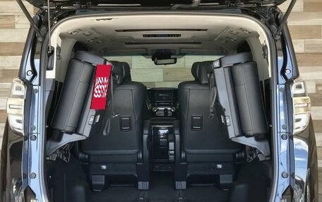 Toyota Vellfire II, 2019 год, 2 700 000 рублей, 17 фотография