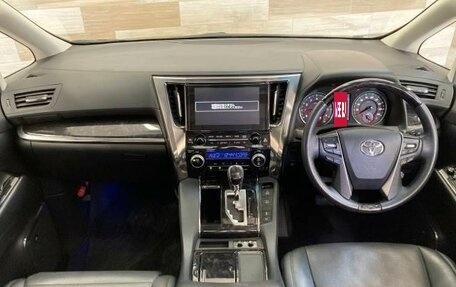 Toyota Vellfire II, 2019 год, 2 700 000 рублей, 7 фотография