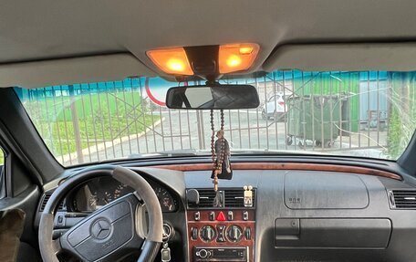 Mercedes-Benz C-Класс, 1998 год, 350 000 рублей, 11 фотография